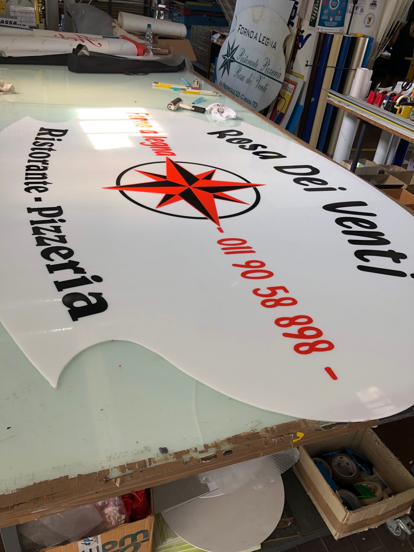 CARTELLONISTICA - INSEGNE - STRISCIONI - ROLL UP - BANDIERE