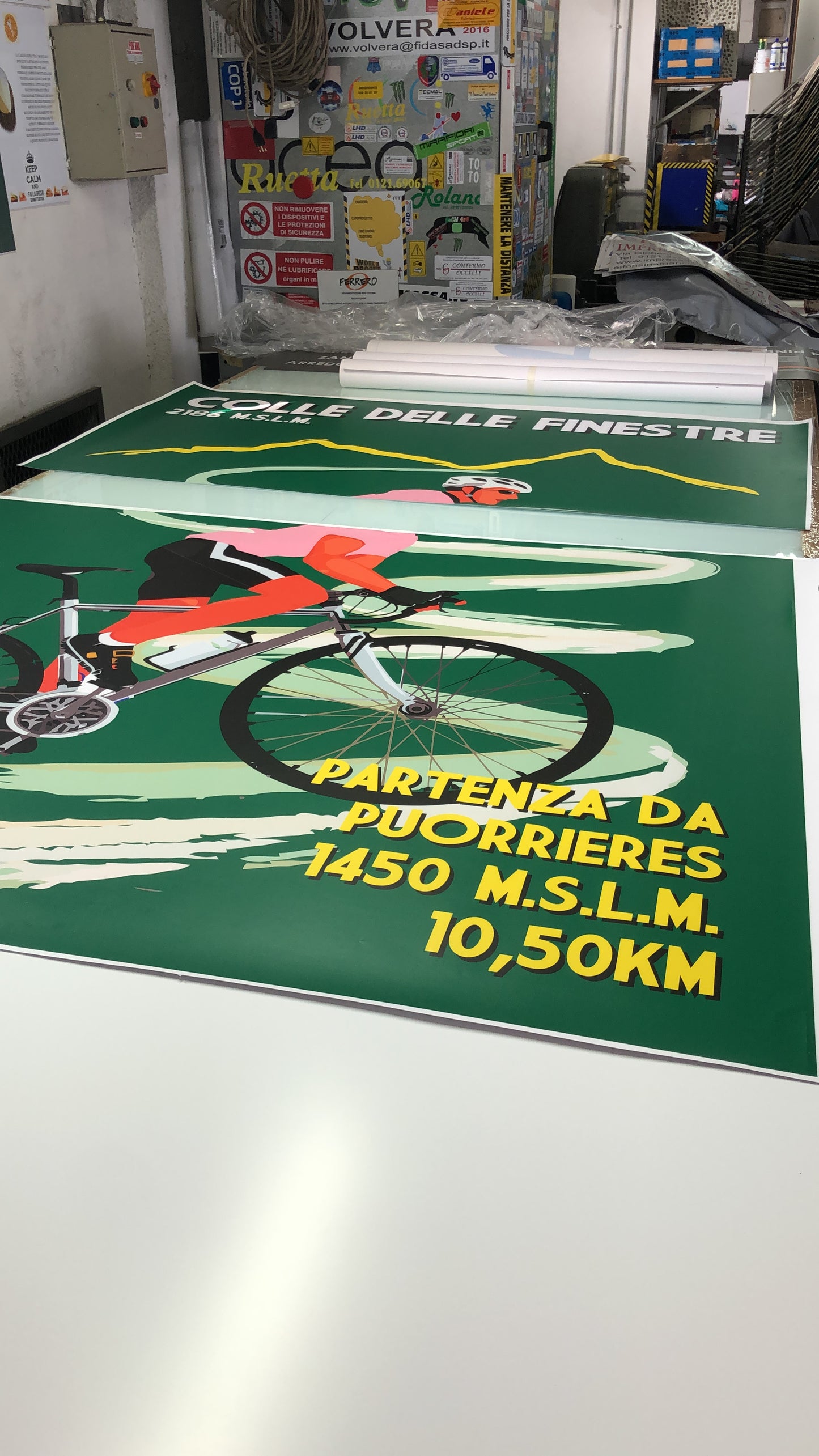 CARTELLONISTICA - INSEGNE - STRISCIONI - ROLL UP - BANDIERE