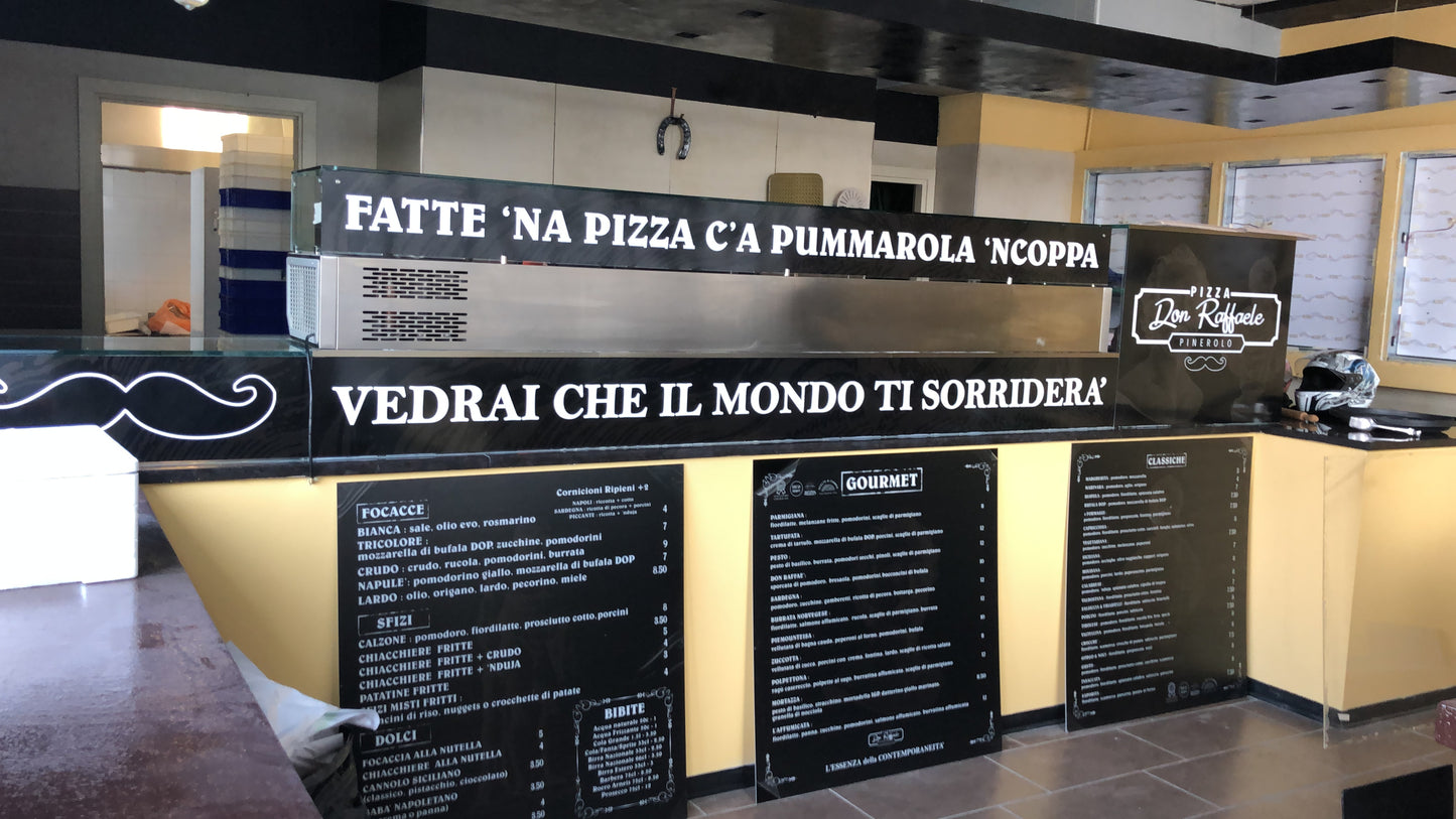 CARTELLONISTICA - INSEGNE - STRISCIONI - ROLL UP - BANDIERE