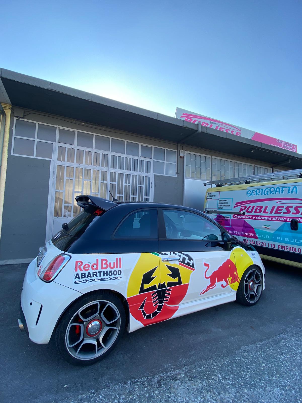 DECORAZIONE MEZZI E CAR WRAPPING
