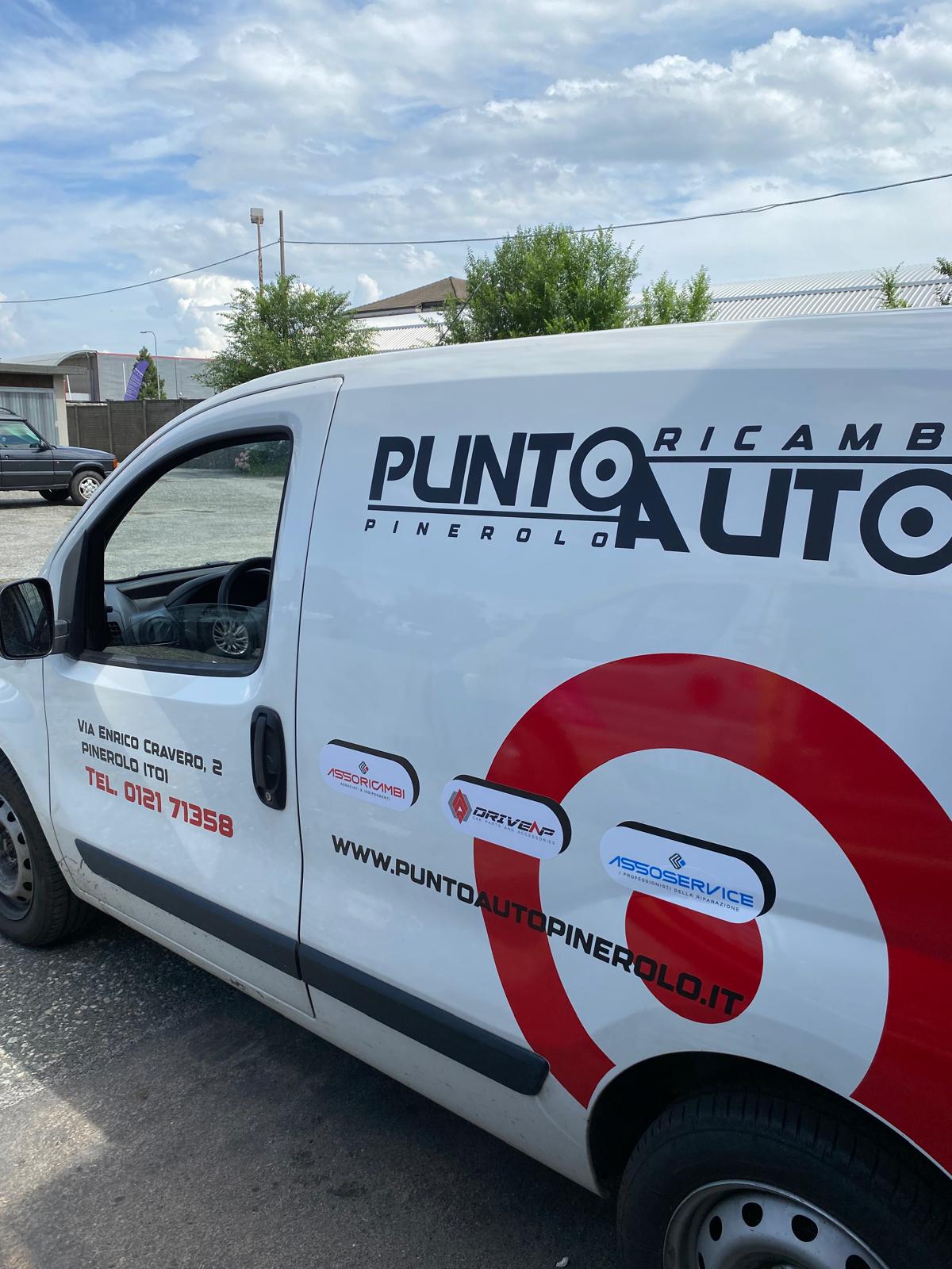 DECORAZIONE MEZZI E CAR WRAPPING