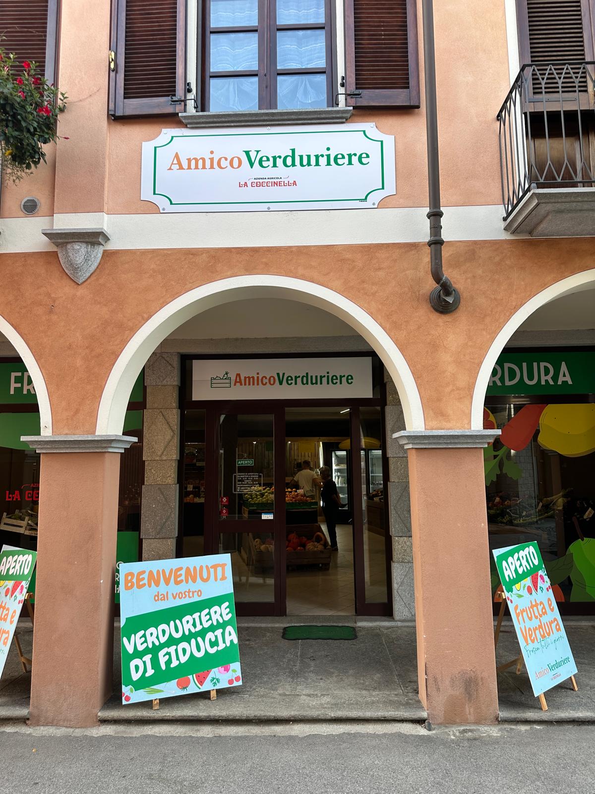 CARTELLONISTICA - INSEGNE - STRISCIONI - ROLL UP - BANDIERE