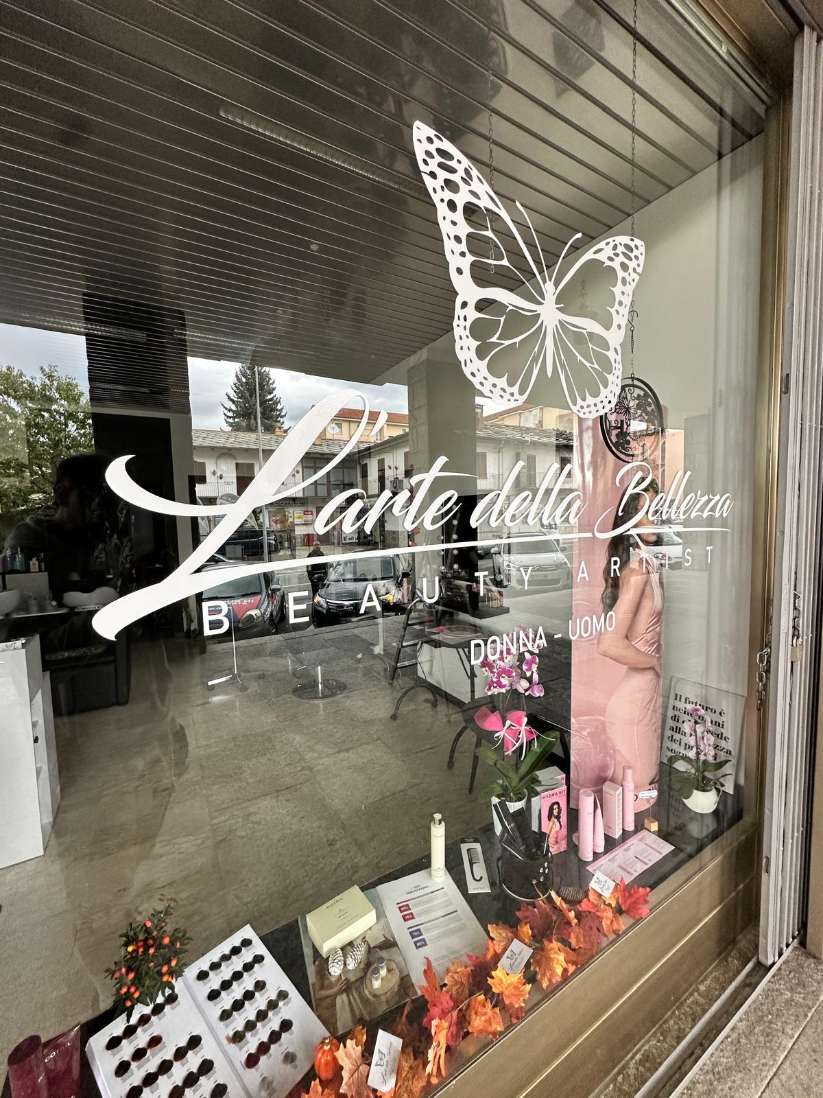 PERSONALIZZAZIONE VETRATE E VETROFANIE