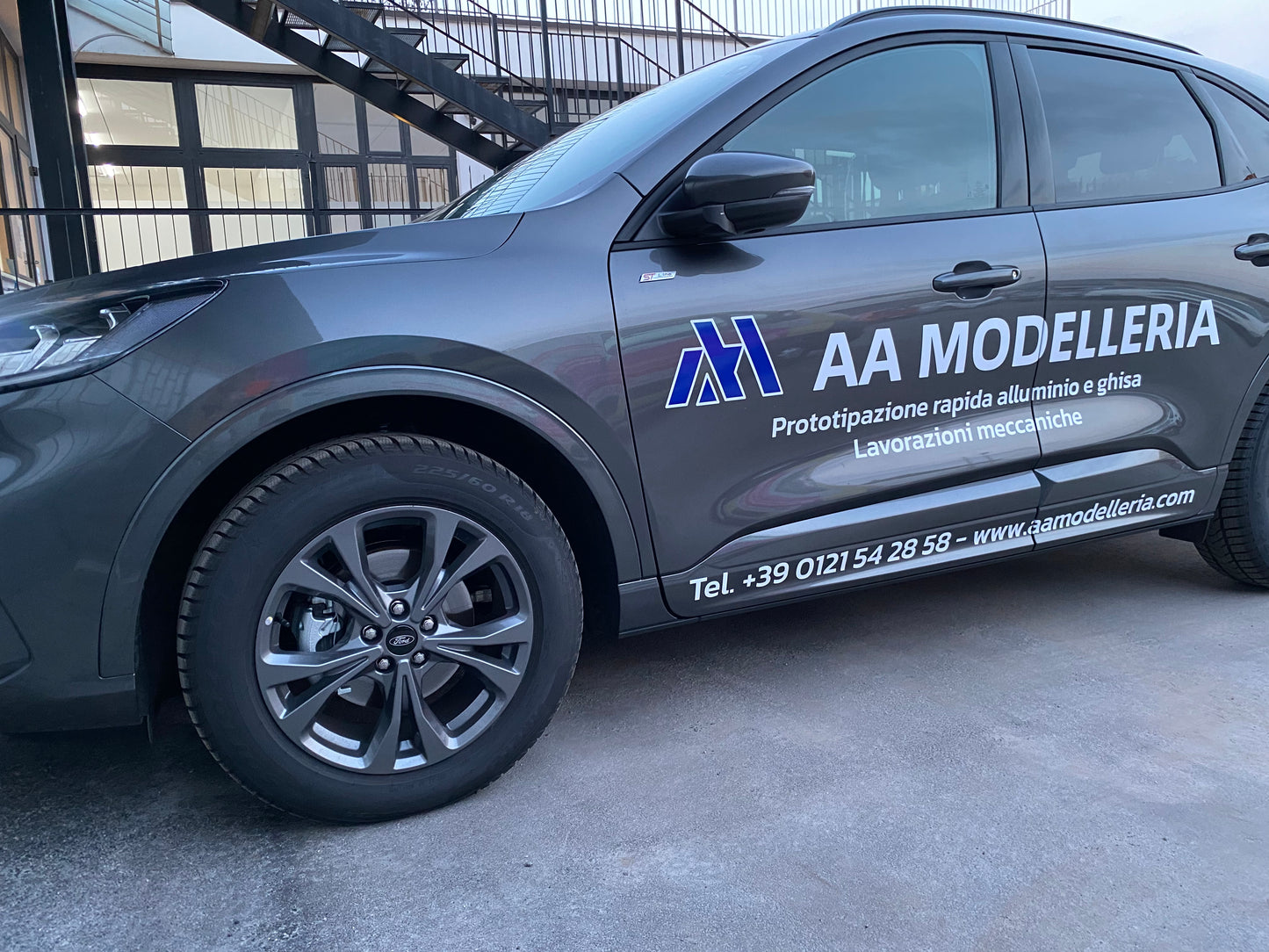 DECORAZIONE MEZZI E CAR WRAPPING